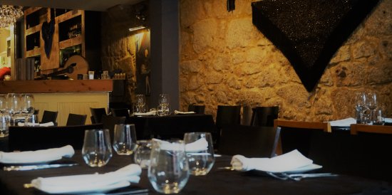 Taberna Real do Fado - casa de fados porto